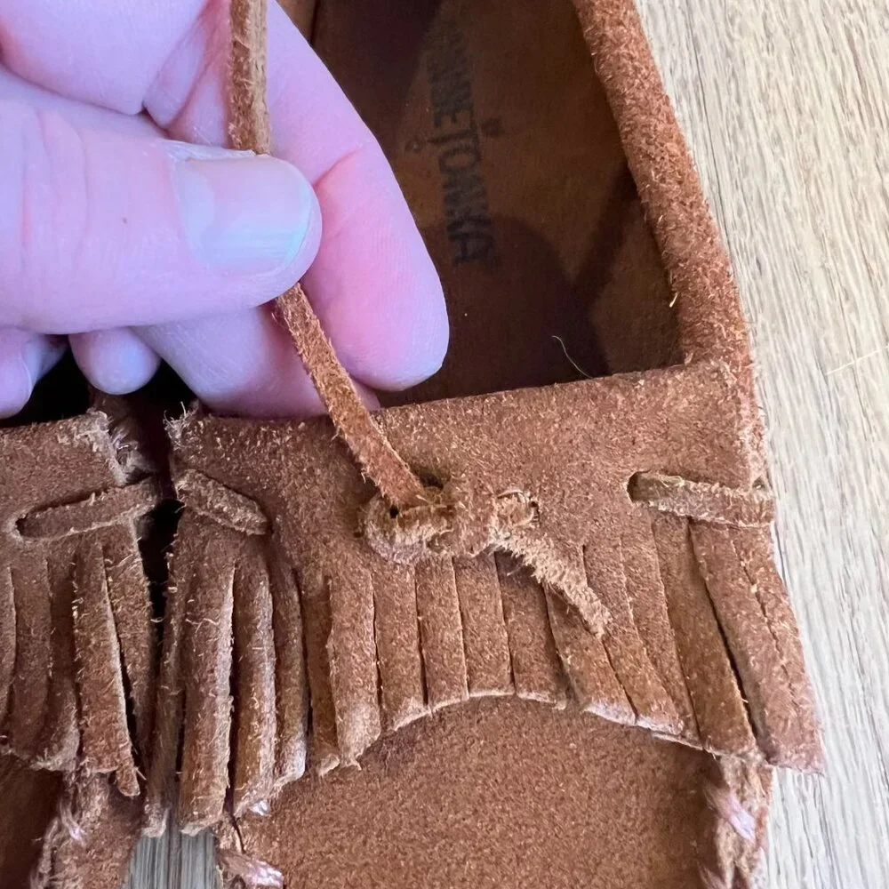 Minnetonka Brown Suede Moccasins Flats Girl's Size 12